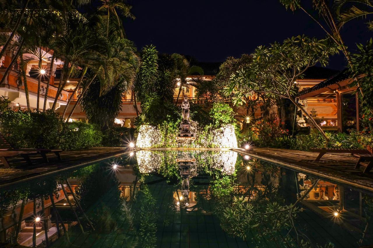 Hotel Grand Kumala Bali Legian Buitenkant foto