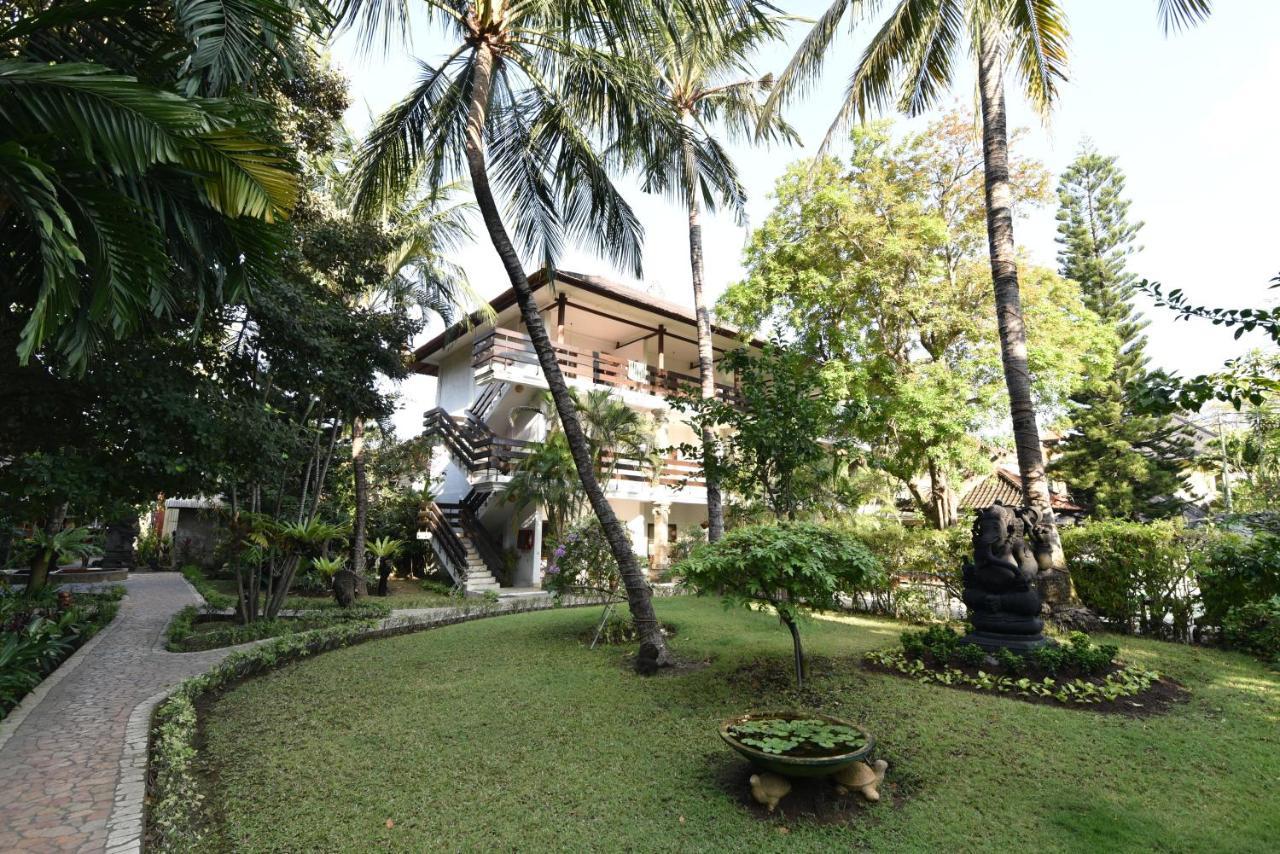 Hotel Grand Kumala Bali Legian Buitenkant foto