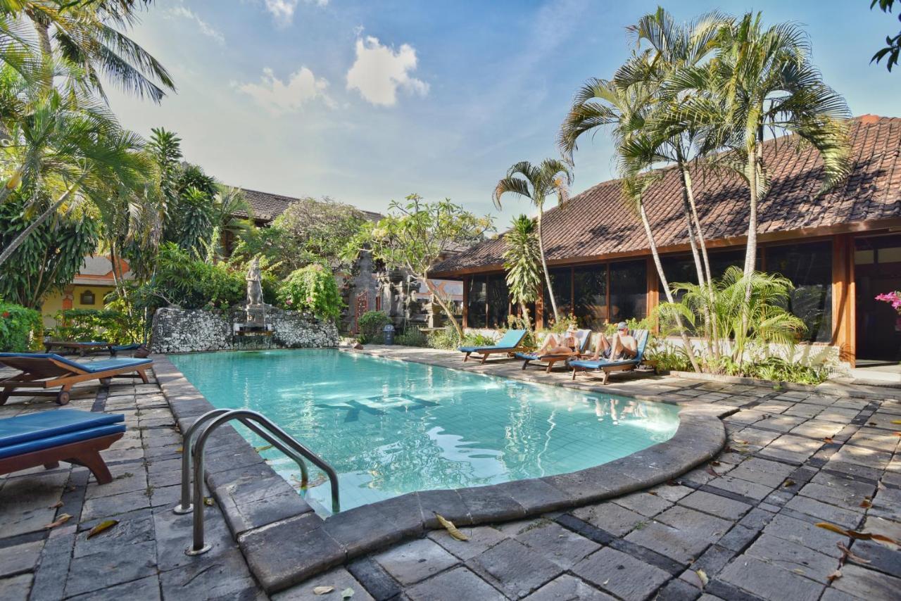 Hotel Grand Kumala Bali Legian Buitenkant foto